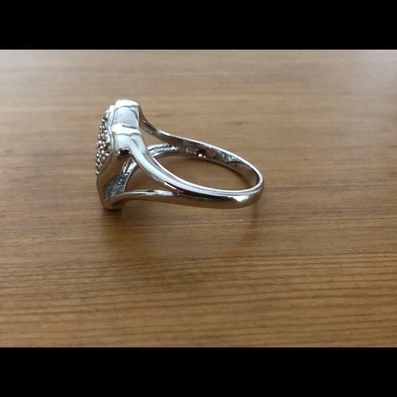 Ring - Picture 4 of 4
